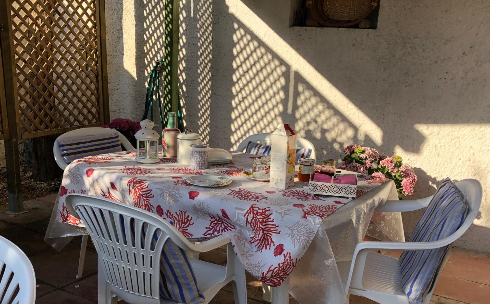 مبيت وإفطار فلوميني دي كوارتو La Lantana Nuova المظهر الخارجي الصورة